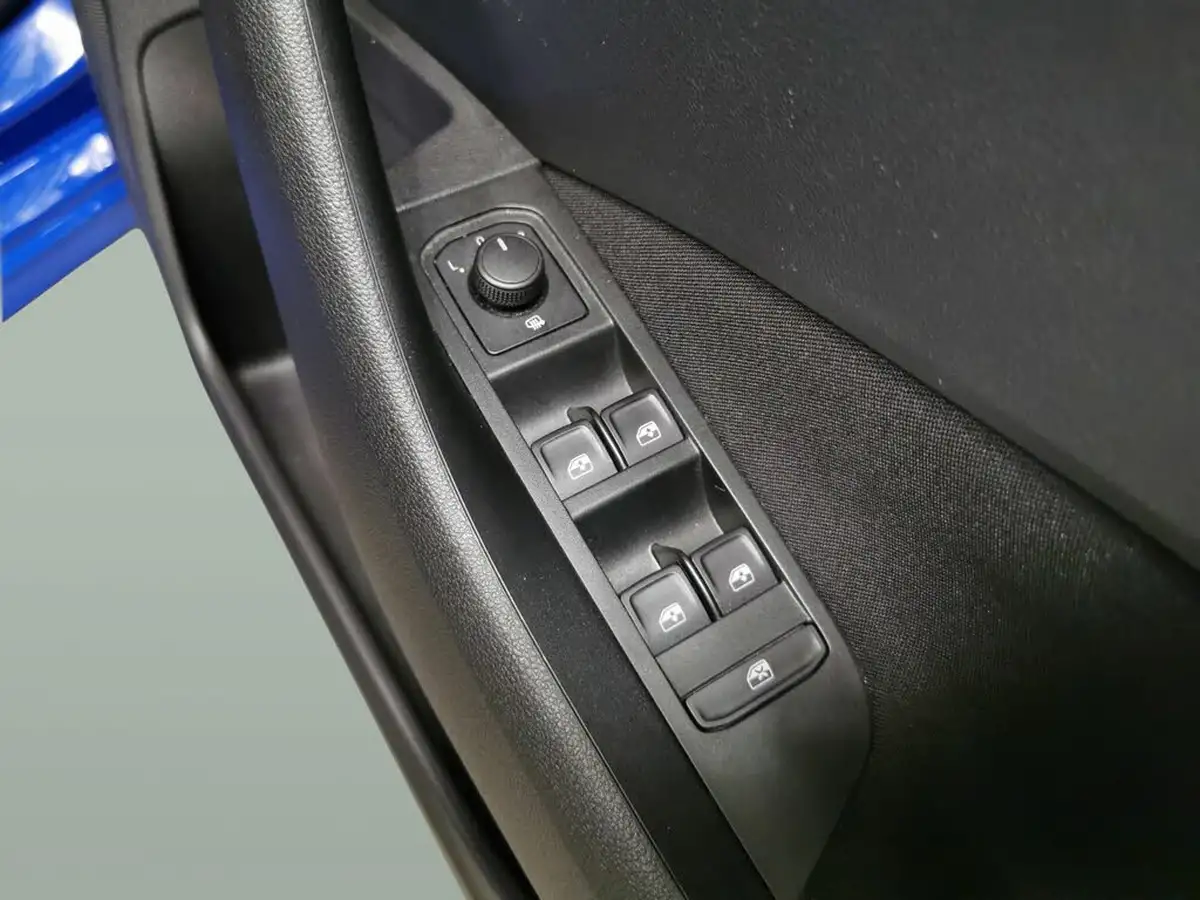 2022-skoda-kamiq-10-tsi-s-big-17