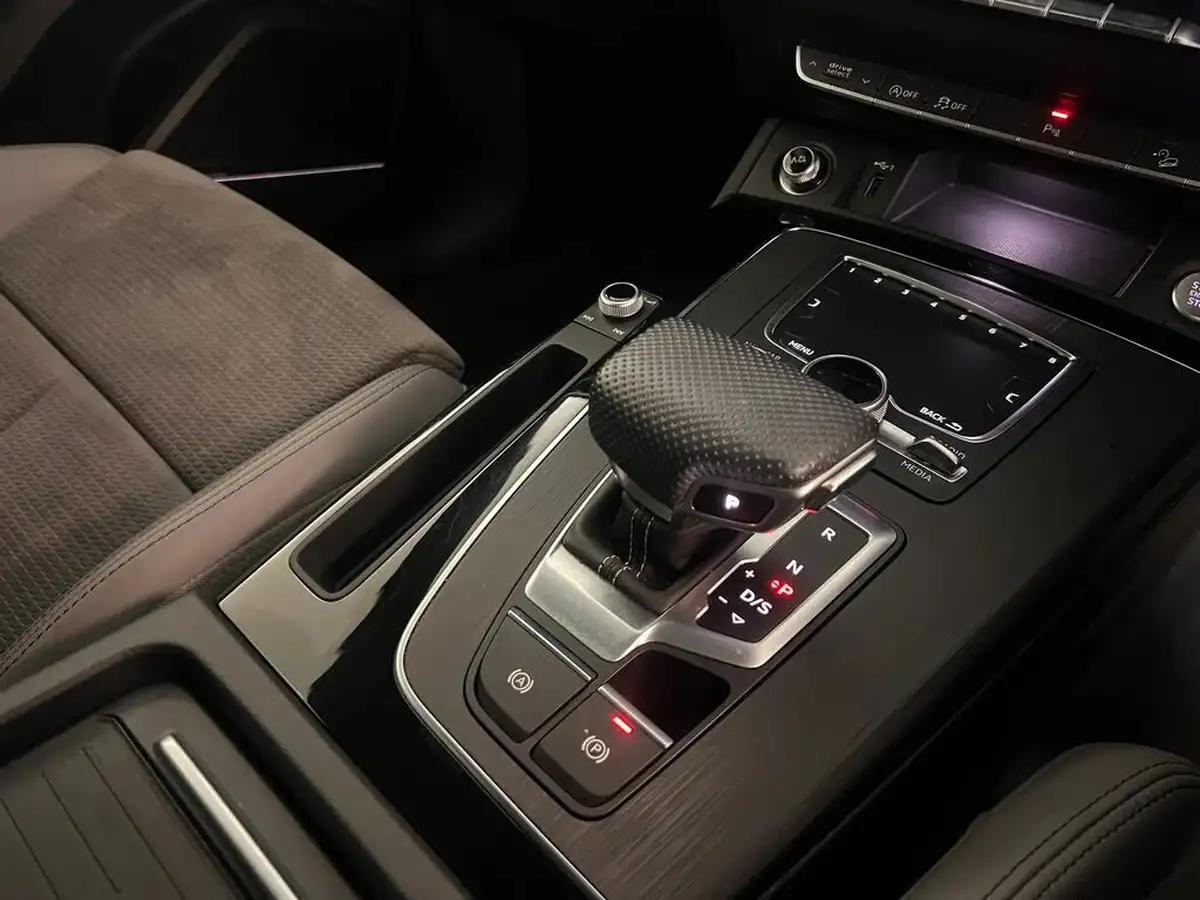 2020-audi-q5-20-40-tdi-black-edition-big-35