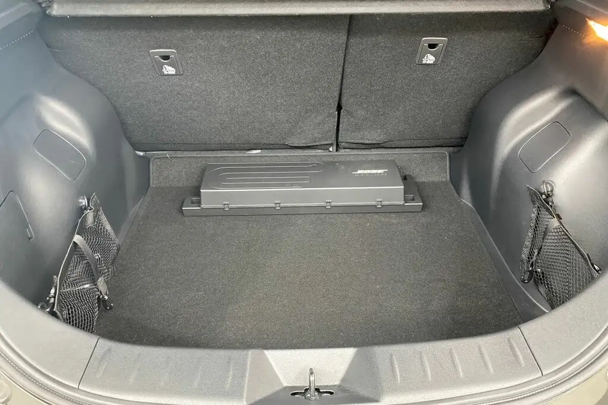 2024-nissan-leaf-e-tekna-39kwh-big-15