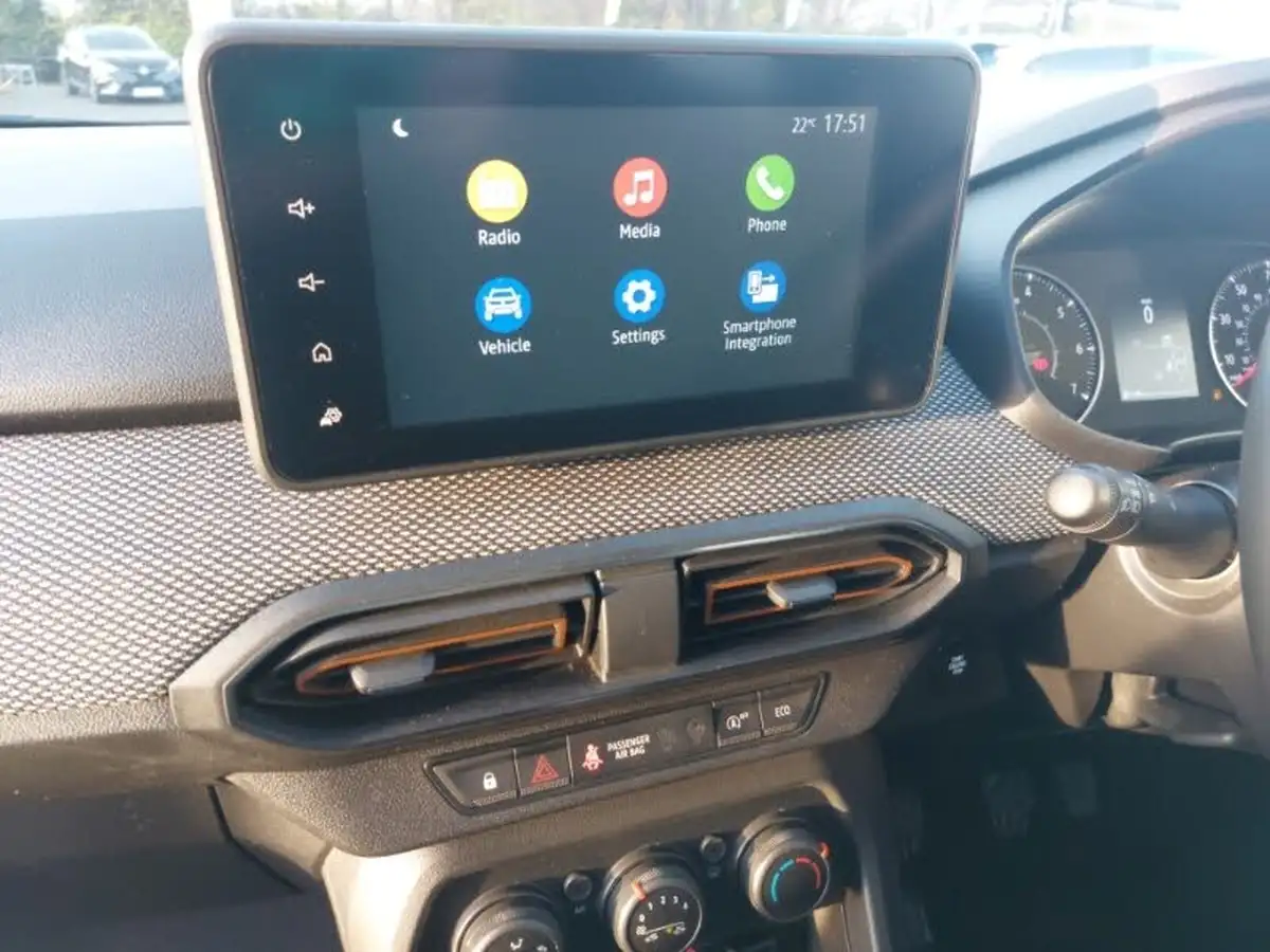 2022-dacia-sandero-stepway-10-tce-comfort-90bhp-big-10