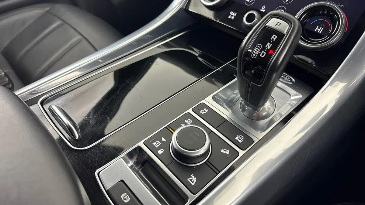 2021-land-rover-range-rover-sport-30-d300-hse-big-15