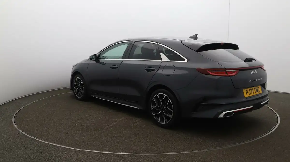2021-kia-pro-ceed-15-t-gdi-gt-line-big-54