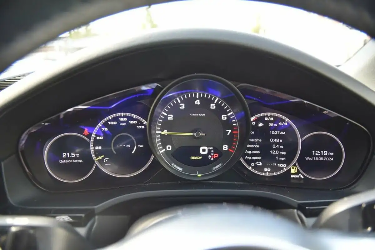 2019-porsche-cayenne-30-v6-e-hybrid-e-hybrid-coupe-big-28
