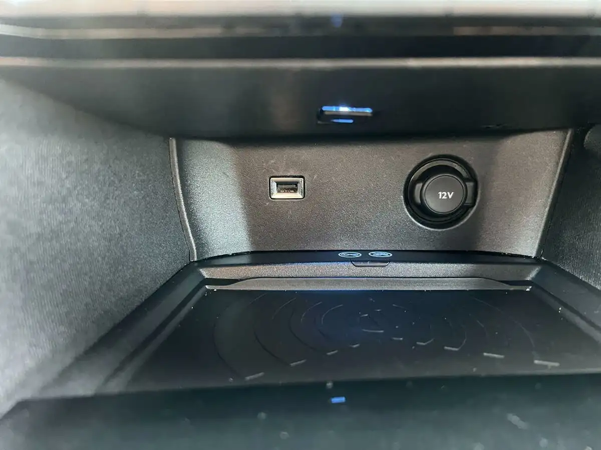 2017-peugeot-3008-suv-16-bluehdi-gt-line-big-23