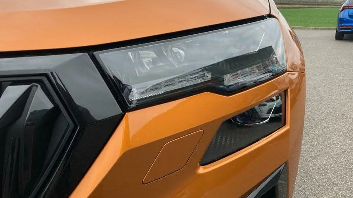 2025-skoda-karoq-20tdi-sportline-edition-big-15