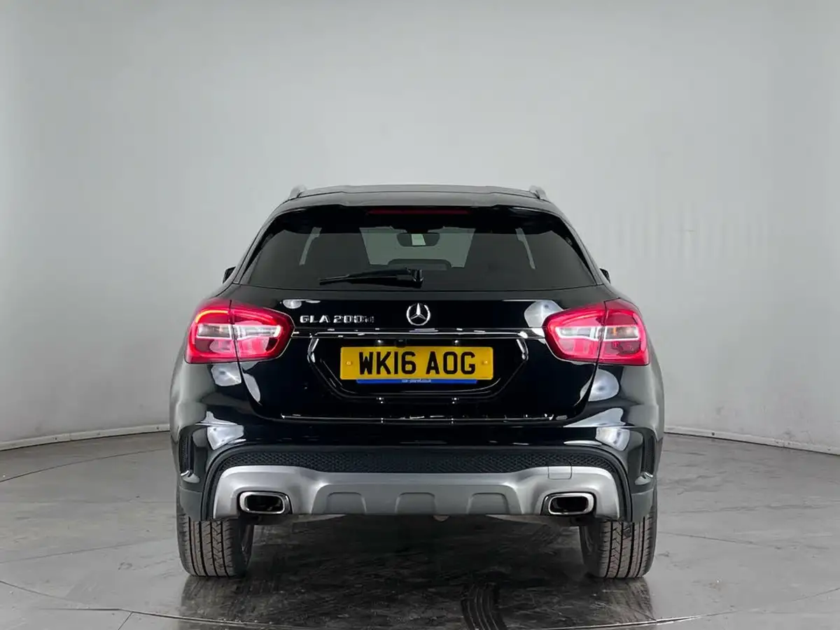 2016-mercedes-benz-gla-class-21d-gla-200d-amg-line-ss-big-5