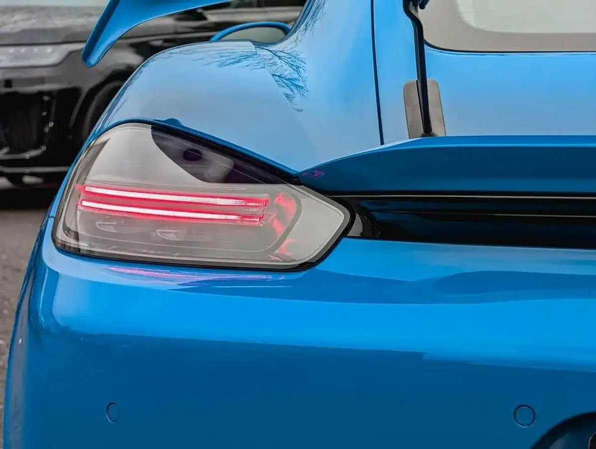 2021-porsche-cayman-718-40-cayman-gt4-big-16