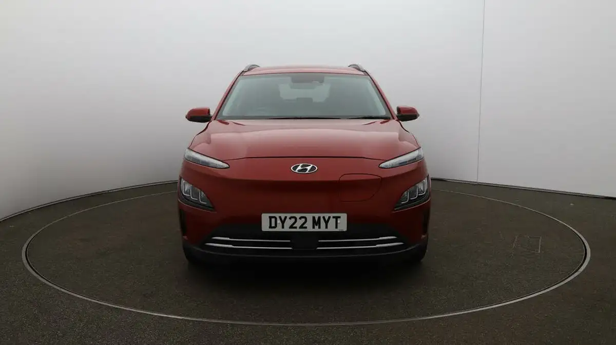 2022-hyundai-kona-e-premium-136ps-39kwh-big-2