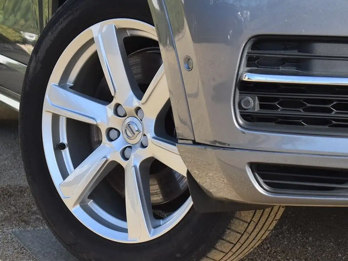 2018-volvo-xc90-20-t8-momentum-20-384bhp-awd-twin-engine-big-9