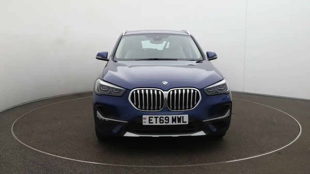 2019-bmw-x1-20-xdrive20i-xline-big-2