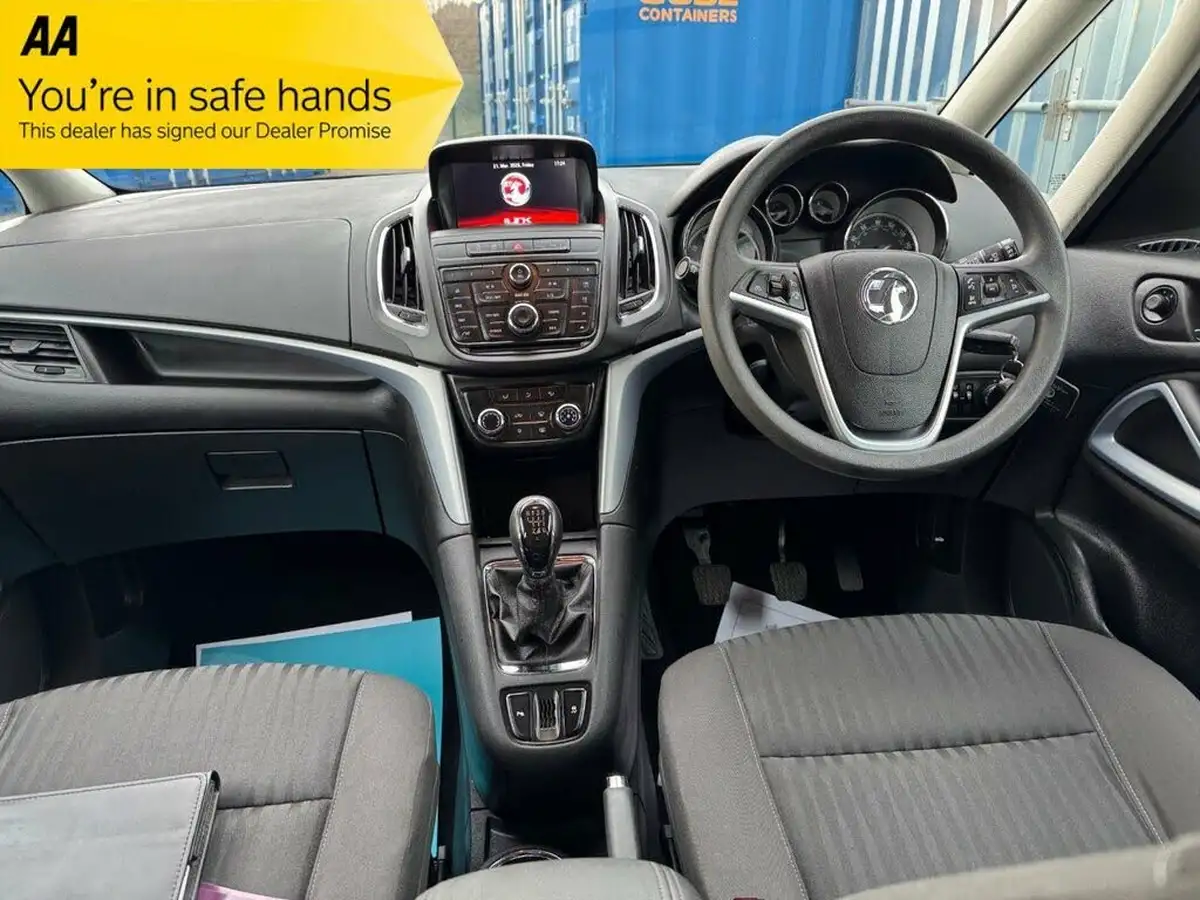 2016-vauxhall-zafira-tourer-14i-16v-turbo-energy-big-11