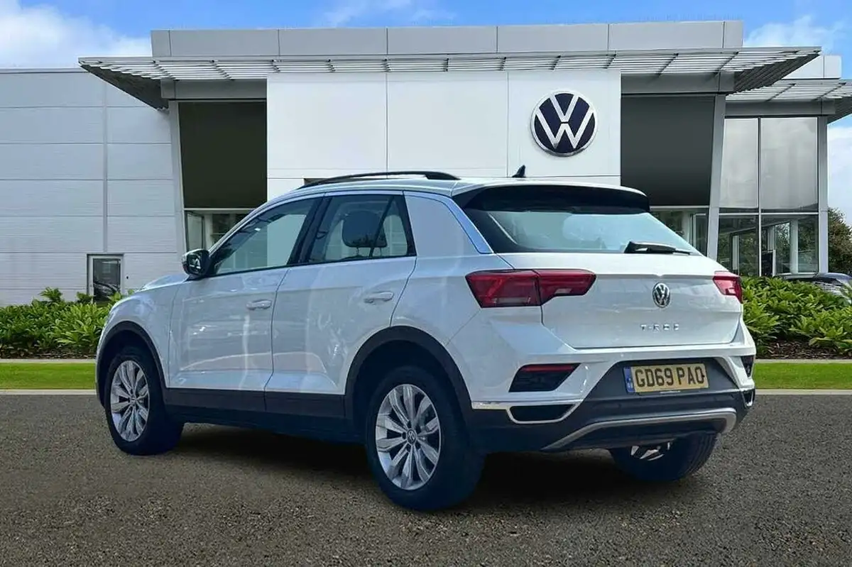 2020-volkswagen-t-roc-10-tsi-se-115ps-big-2