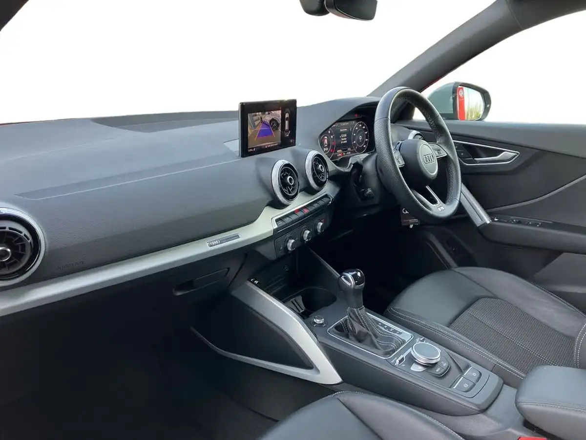 2021-audi-q2-15-35-tfsi-s-line-tronic-big-5