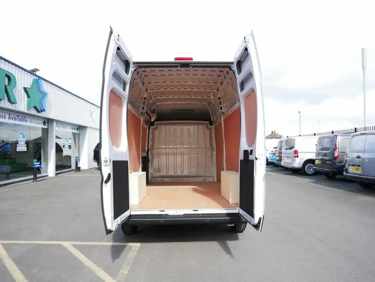 2023-citroen-relay-22bluehdi-35-l3h3-enterprise-edition-big-20
