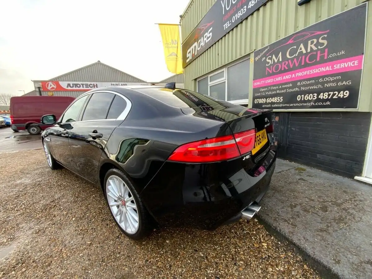2016-jaguar-xe-20d-portfolio-180ps-awd-auto-big-6
