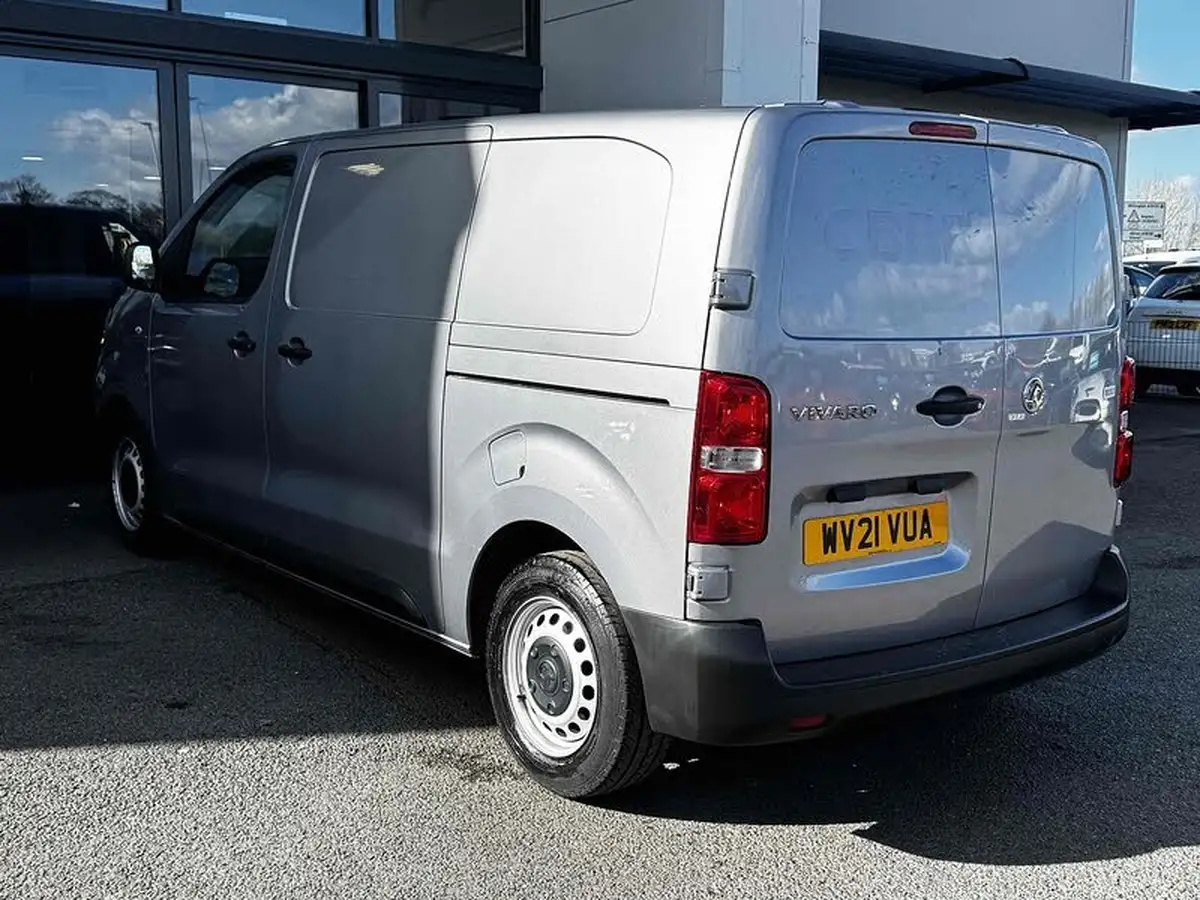 2021-vauxhall-vivaro-15td-2700-l1h1-edition-100pseu6dt-big-16