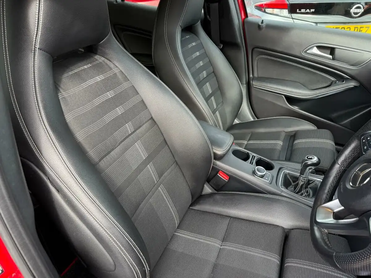 2019-mercedes-benz-gla-class-16-gla-180-urban-edition-ss-big-27