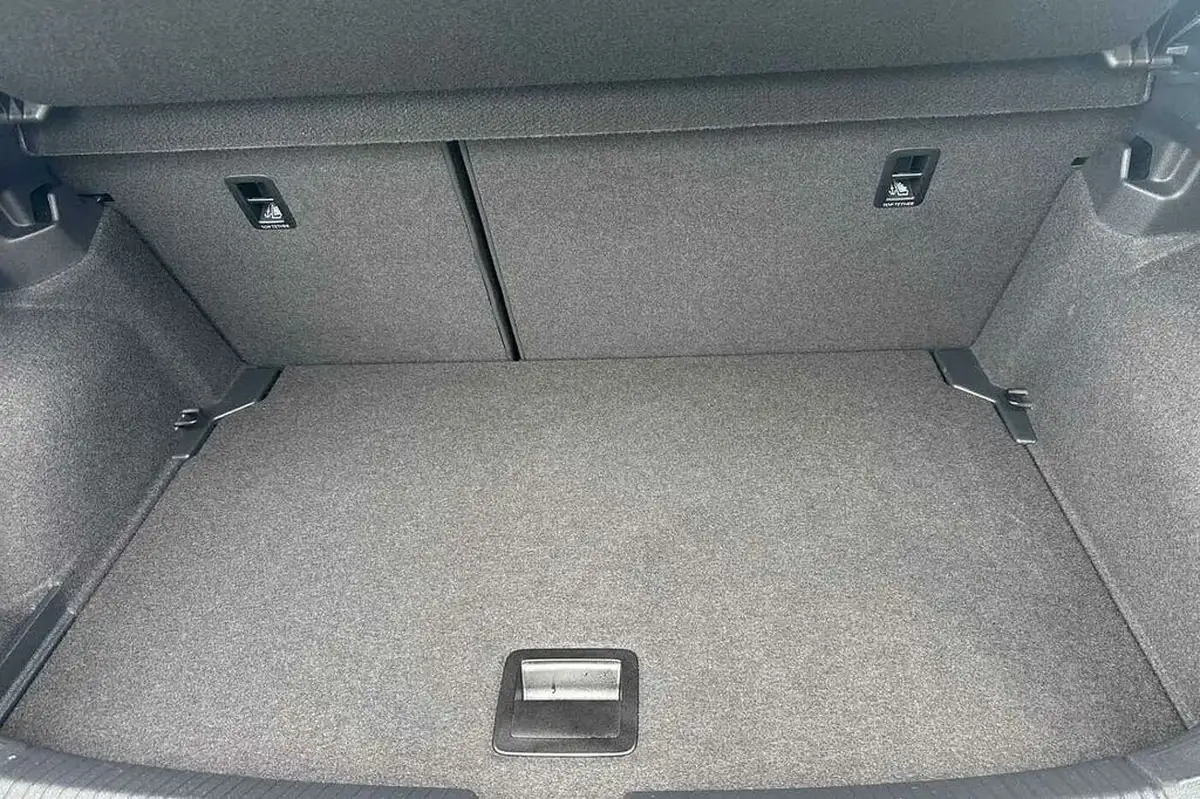2022-volkswagen-polo-10-tsi-life-big-10