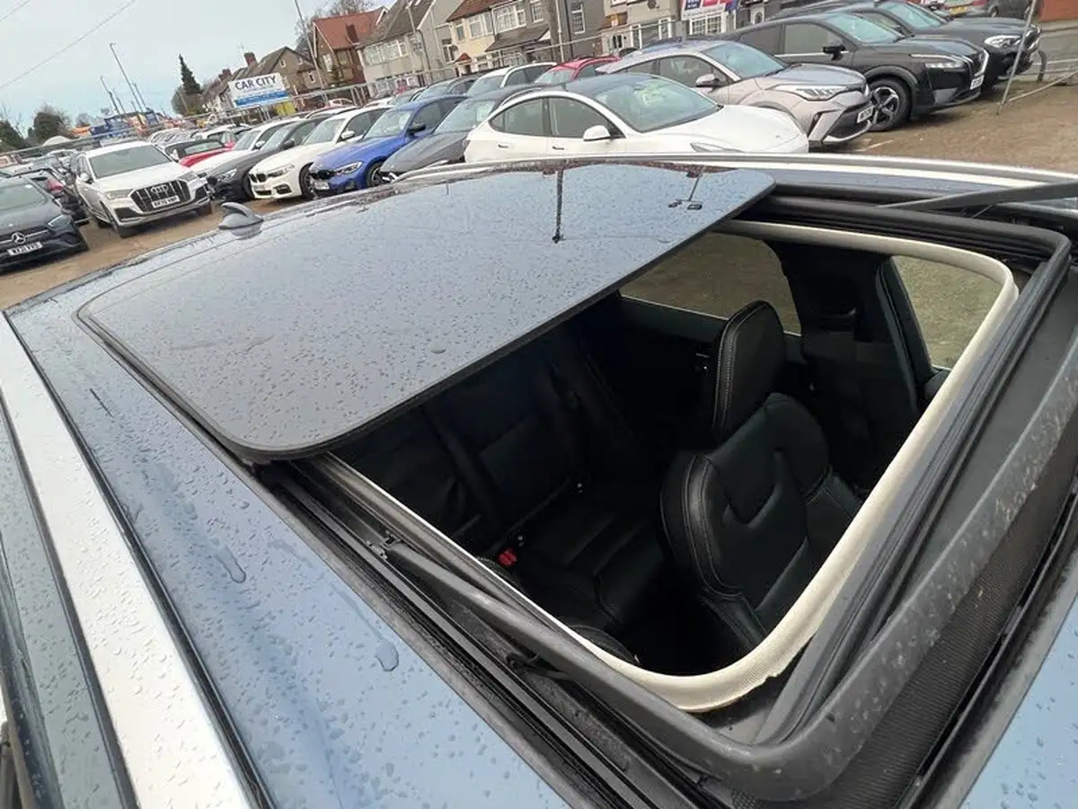 2019-volvo-xc60-20-t8-inscription-pro-ss-big-59