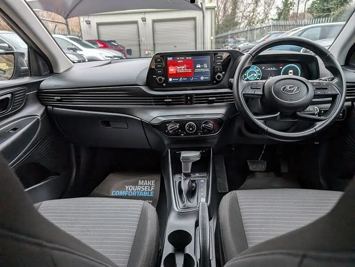 2022-hyundai-i20-10-t-gdi-se-connect-dct-big-23
