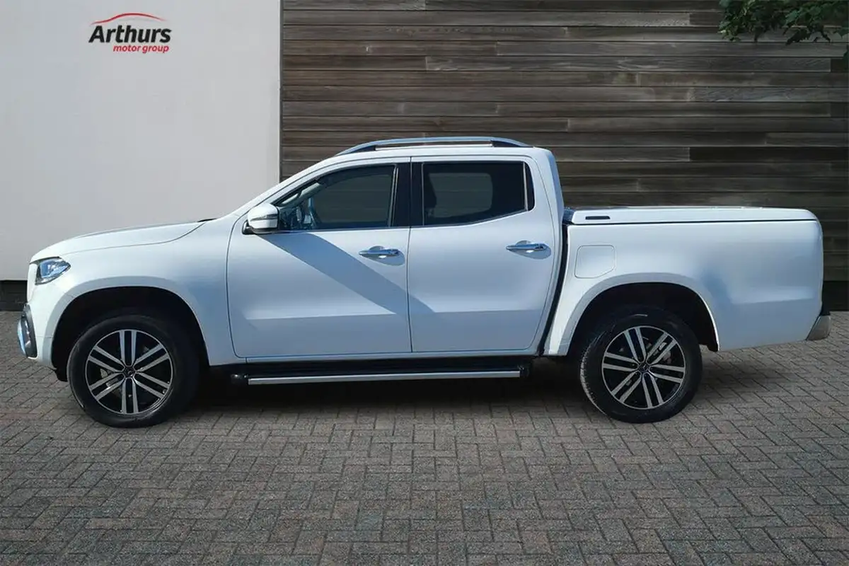 2019-mercedes-benz-x-class-23td-250-power-big-5