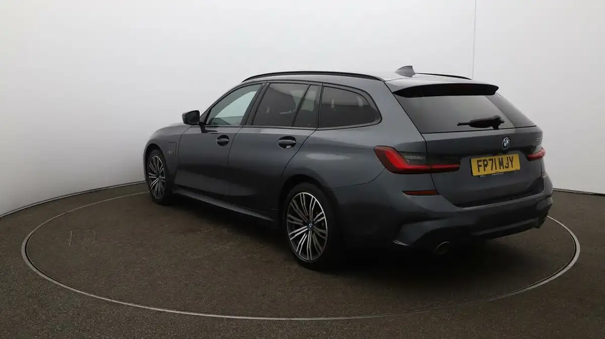 2022-bmw-3-series-20-330e-m-sport-touring-5d-big-59