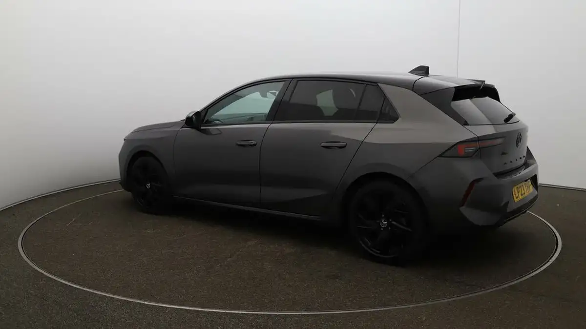 2023-vauxhall-astra-12-turbo-gs-hatchback-auto-big-32