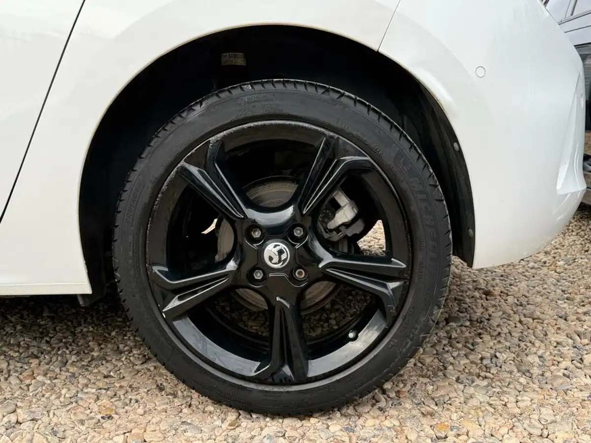 2020-vauxhall-corsa-12-turbo-elite-nav-premium-big-15