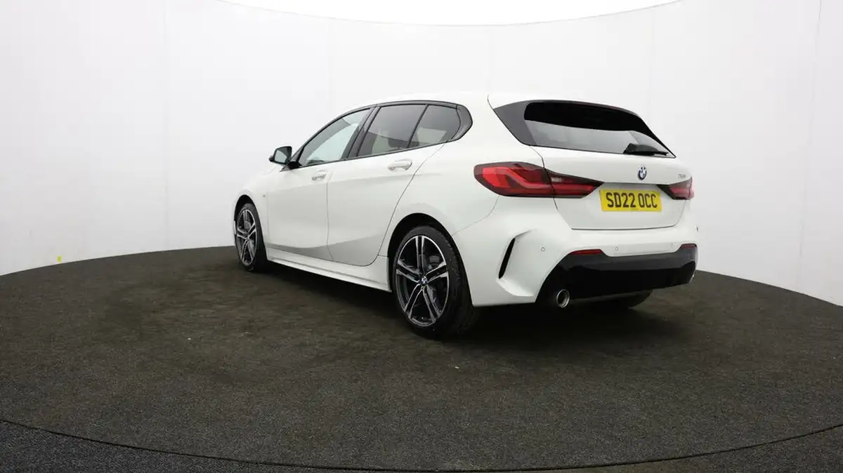 2022-bmw-1-series-15-118i-m-sport-lcp-big-76