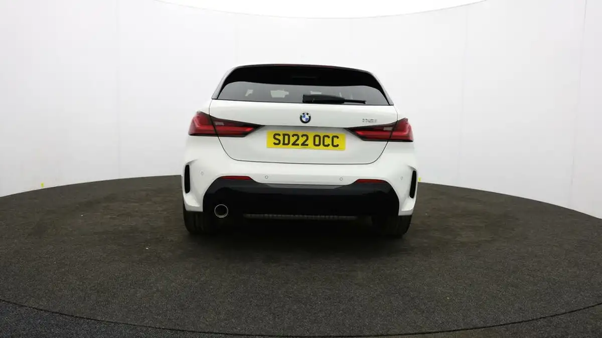 2022-bmw-1-series-15-118i-m-sport-lcp-big-52