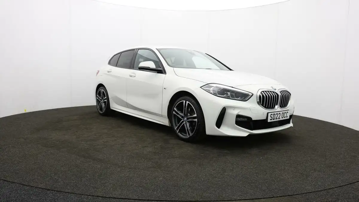 2022-bmw-1-series-15-118i-m-sport-lcp-big-0