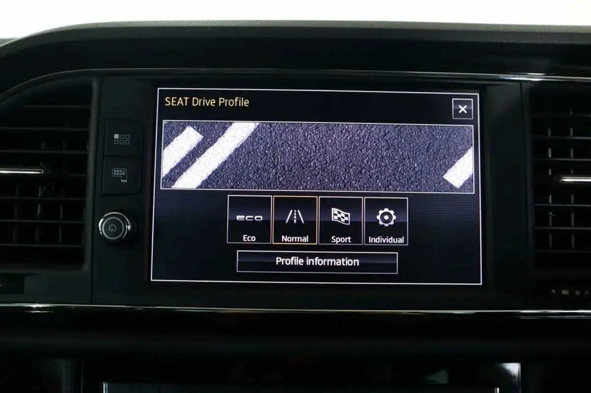 2017-seat-leon-20tdi-fr-technology-184ps-hatchback-5d-dsg-big-32
