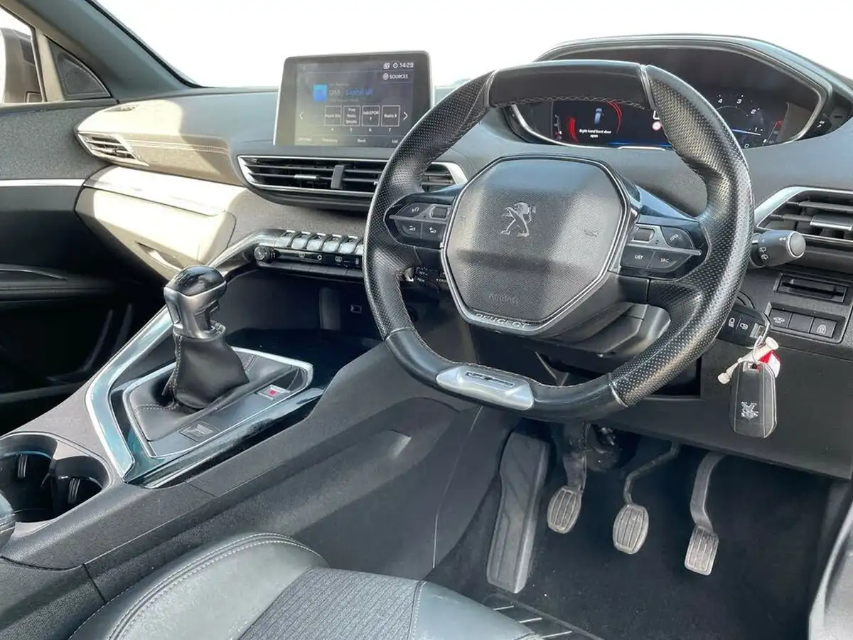 2020-peugeot-5008-suv-15-bluehdi-gt-line-big-4