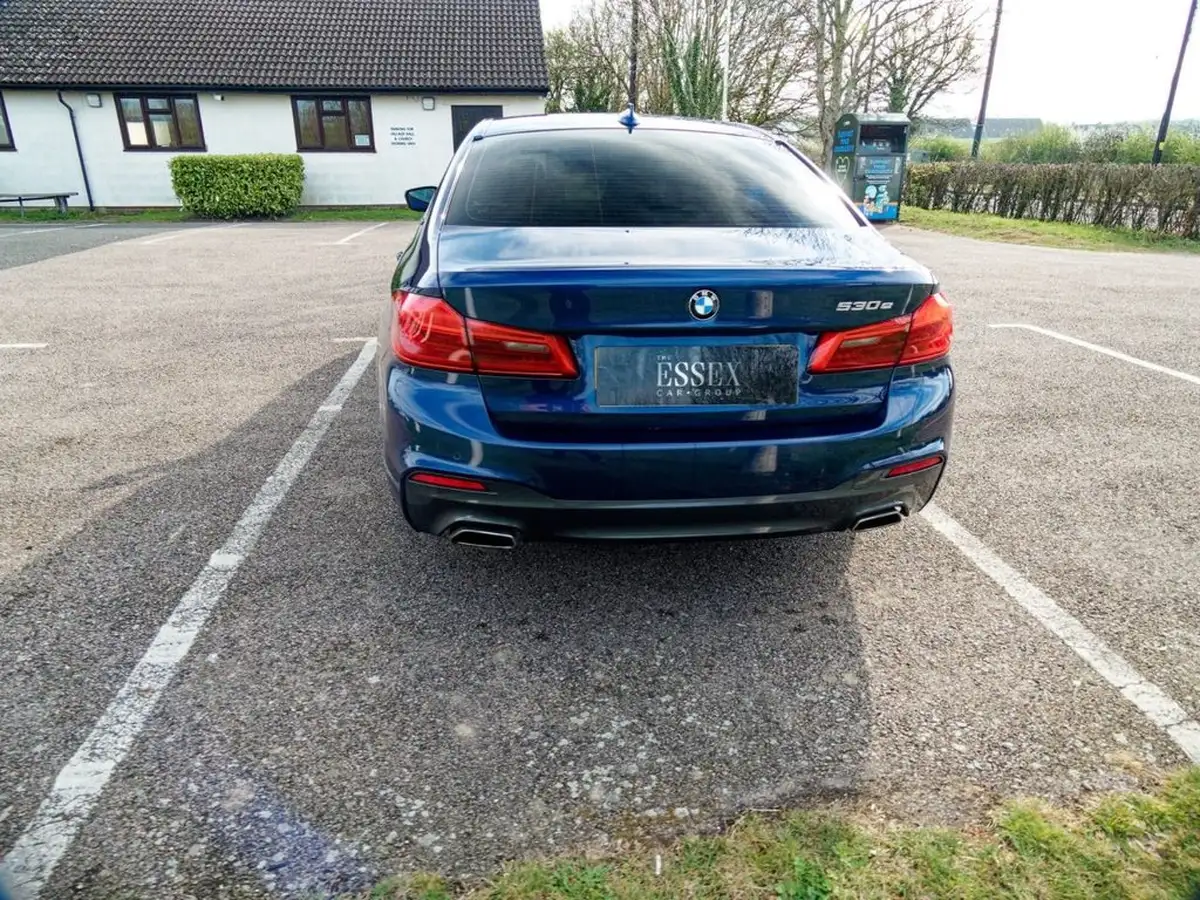 2018-bmw-5-series-20-530e-m-sport-big-19
