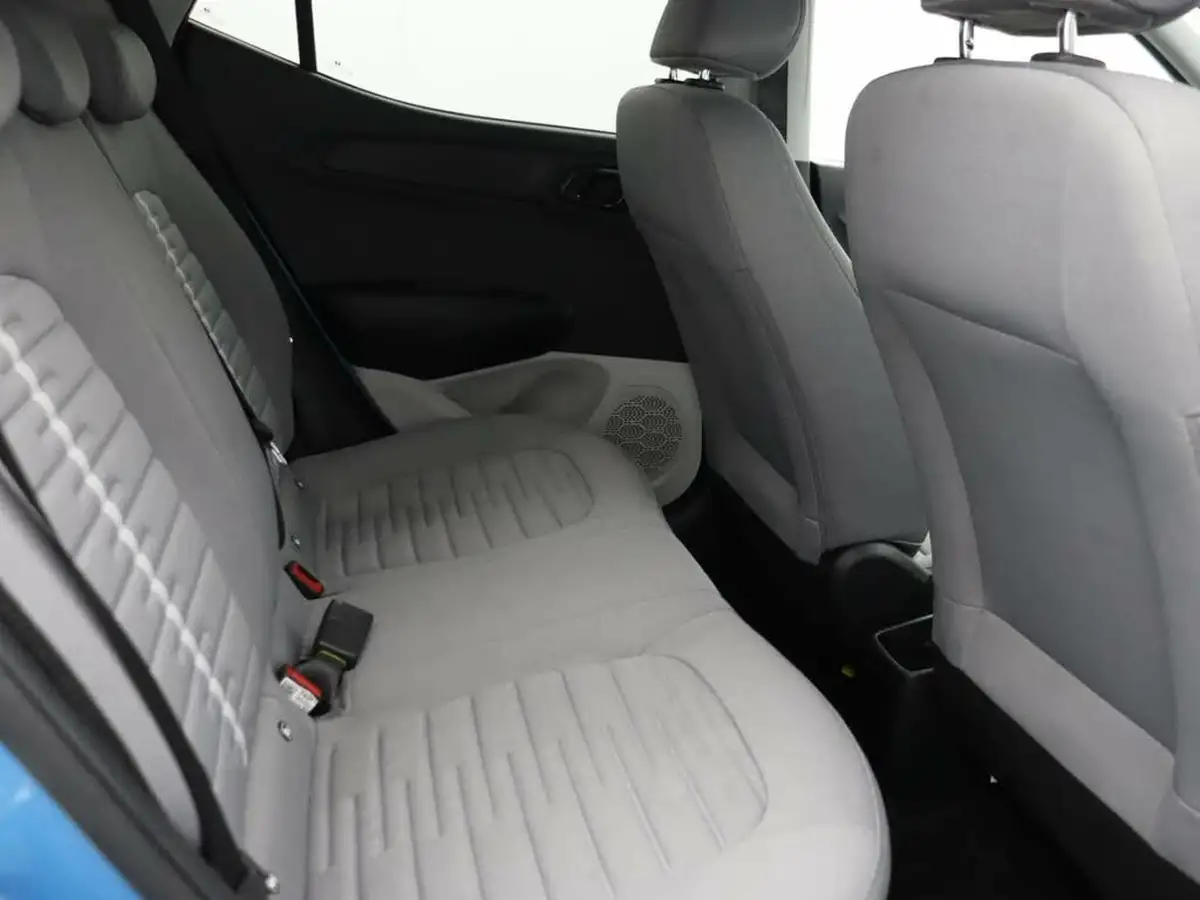 2021-hyundai-i10-10-premium-big-21