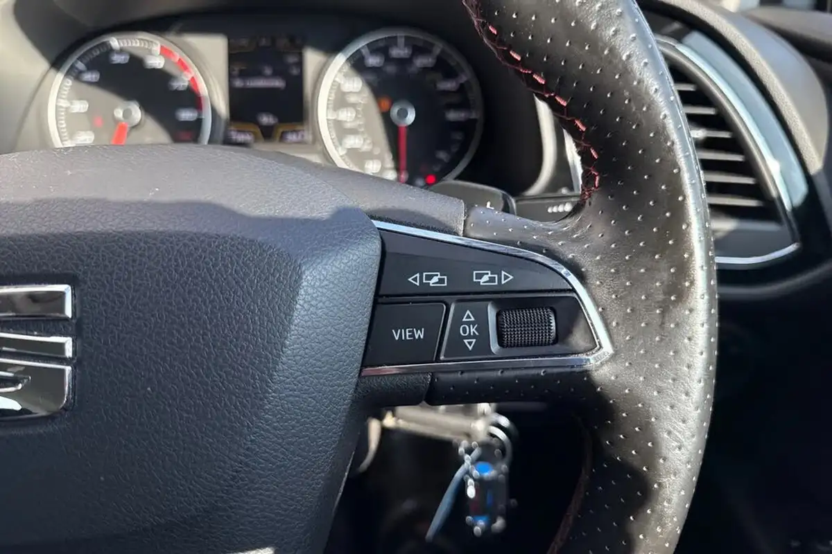 2018-seat-leon-14-ecotsi-fr-technology-estate-5d-dsg-big-49