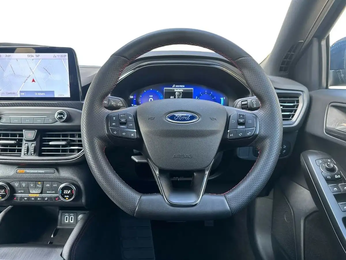 2022-ford-focus-big-16