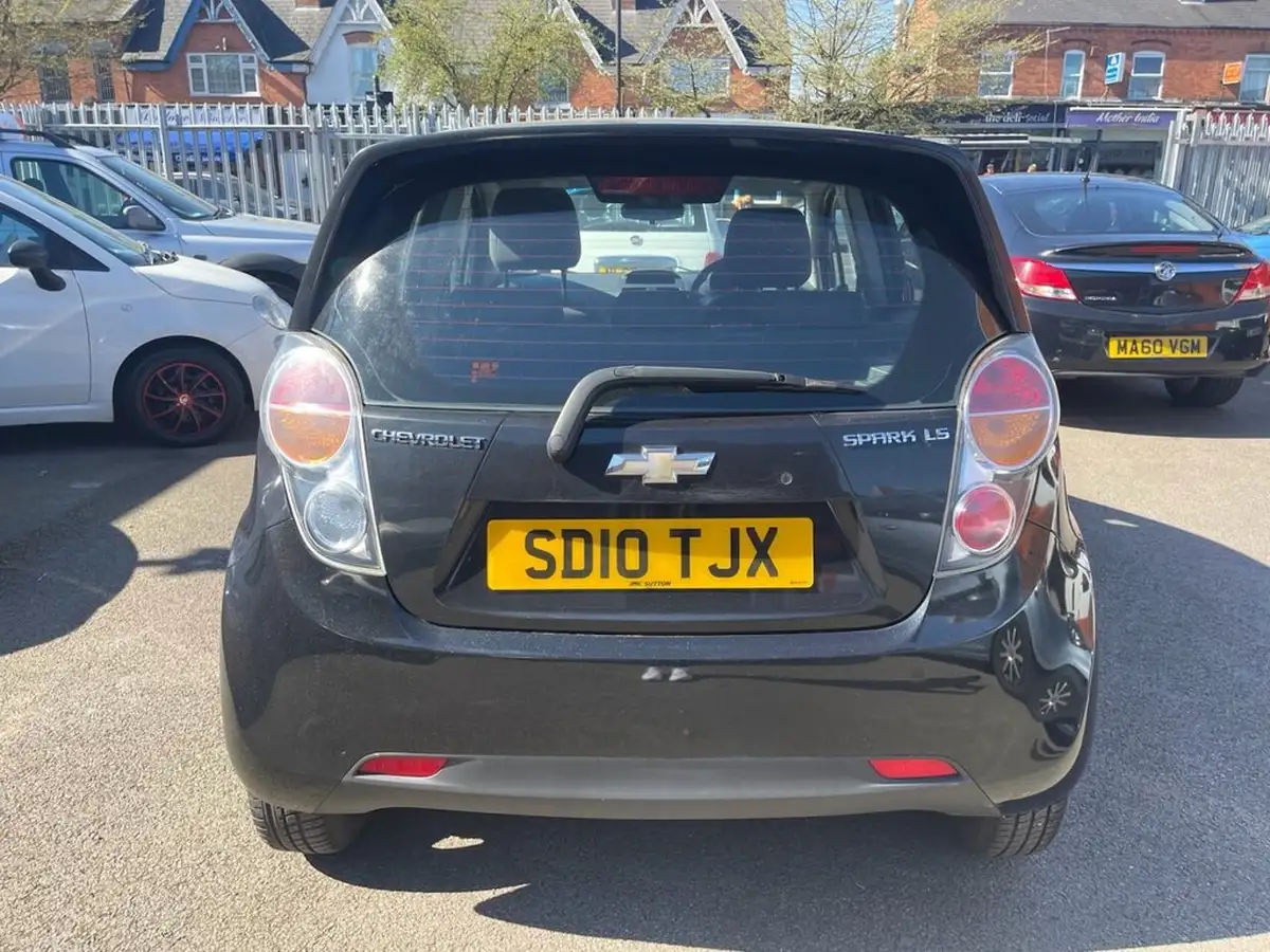 2010-chevrolet-spark-10-ls-big-4