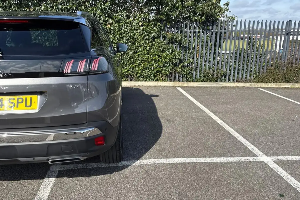 2024-peugeot-3008-suv-12-puretech-gt-130bhp-ss-eat8-big-36