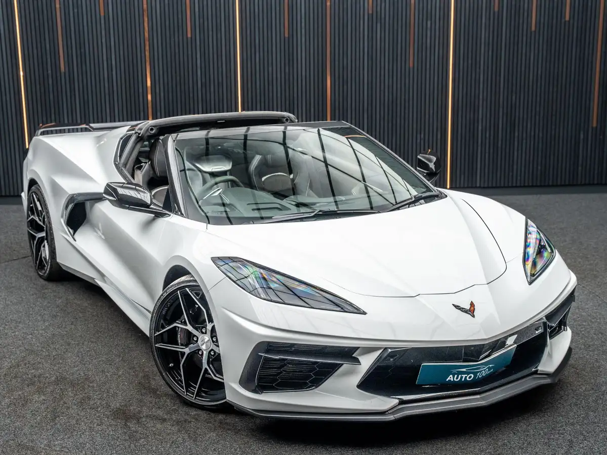 2022-chevrolet-corvette-big-4