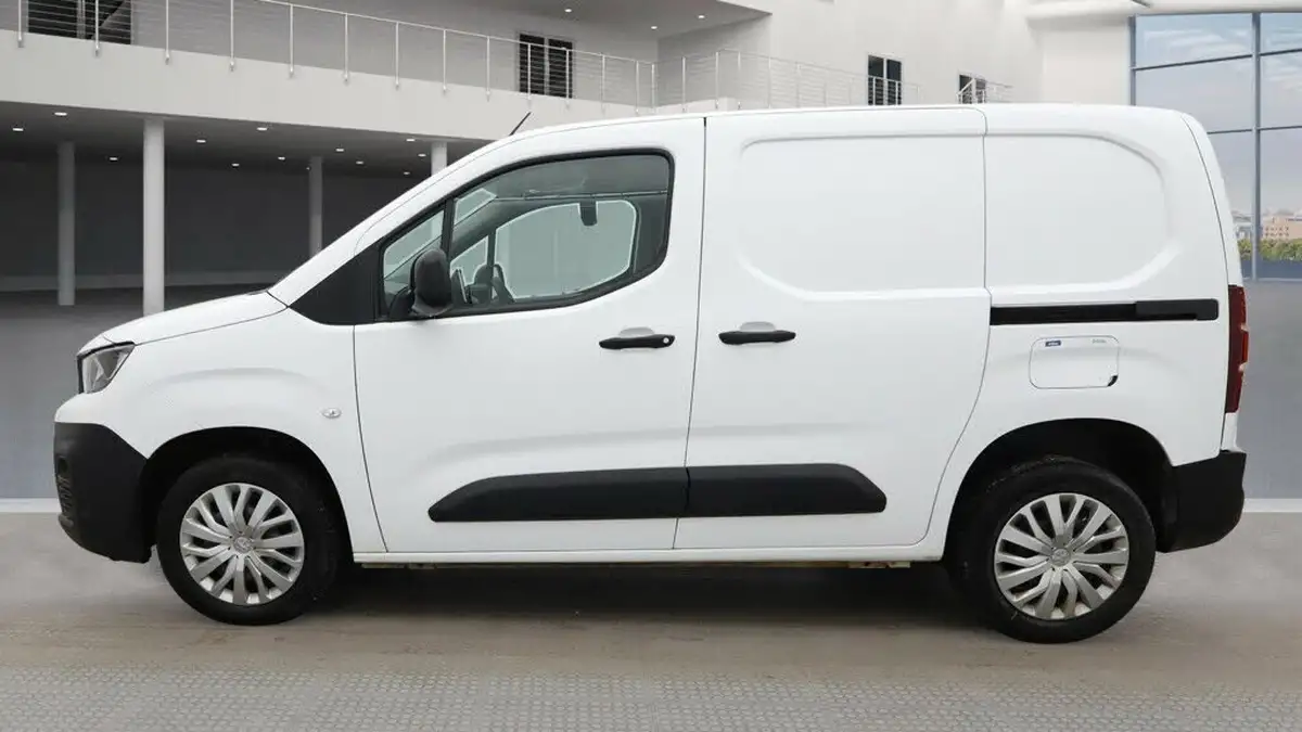 2022-peugeot-partner-15-bluehdi-1000-professional-premium-100pseu6d-big-6