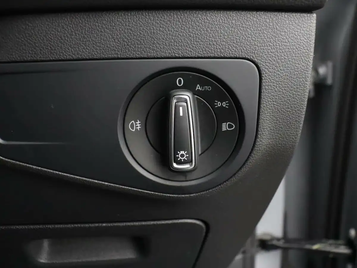 2021-volkswagen-tiguan-20tdi-life-dsg-big-30
