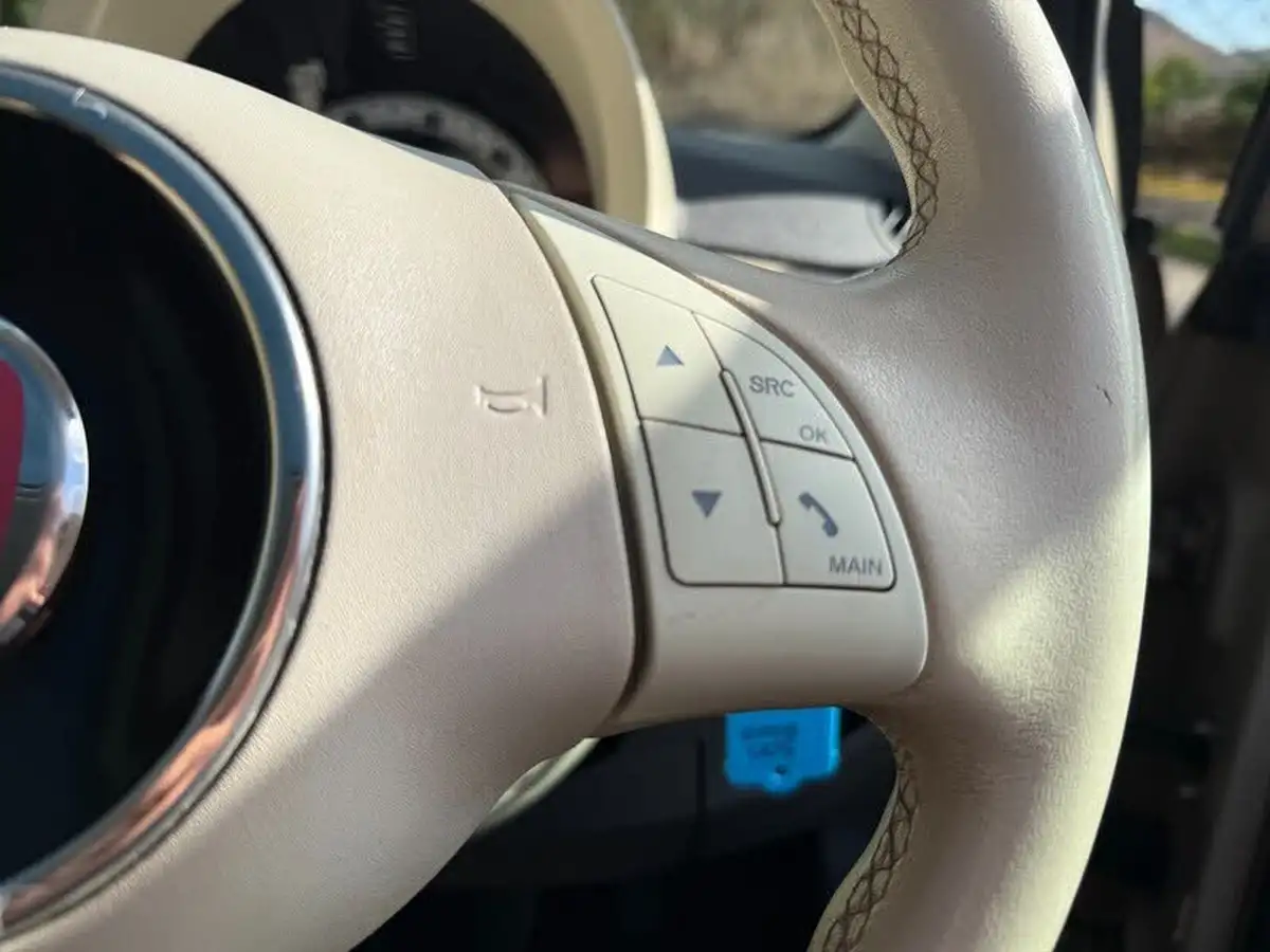 2013-fiat-500-lounge-big-13