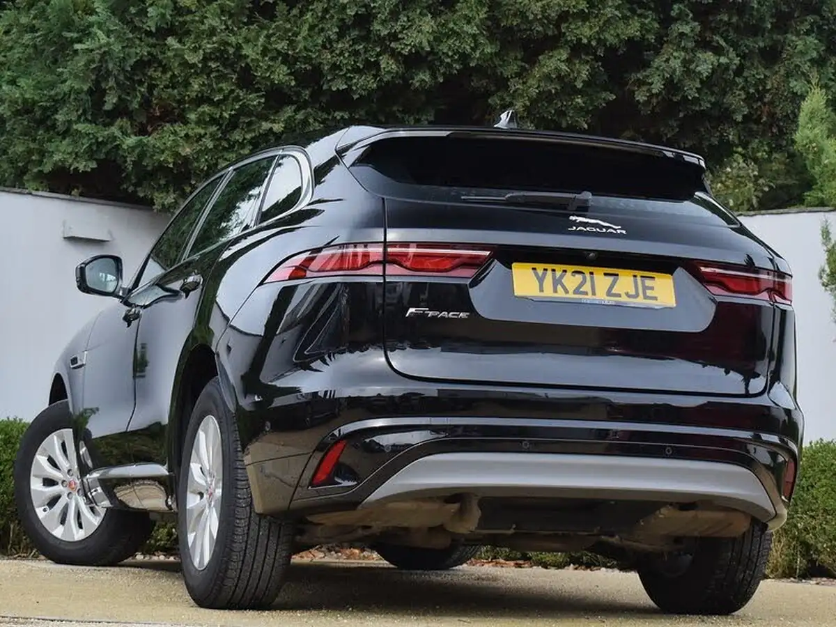 2021-jaguar-f-pace-20-p250-r-dynamic-se-big-6