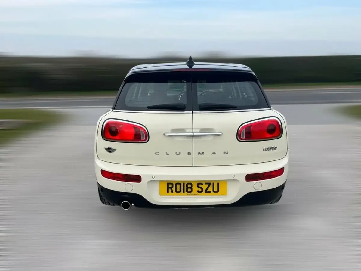 2018-mini-clubman-15-cooper-black-ss-auto-big-7