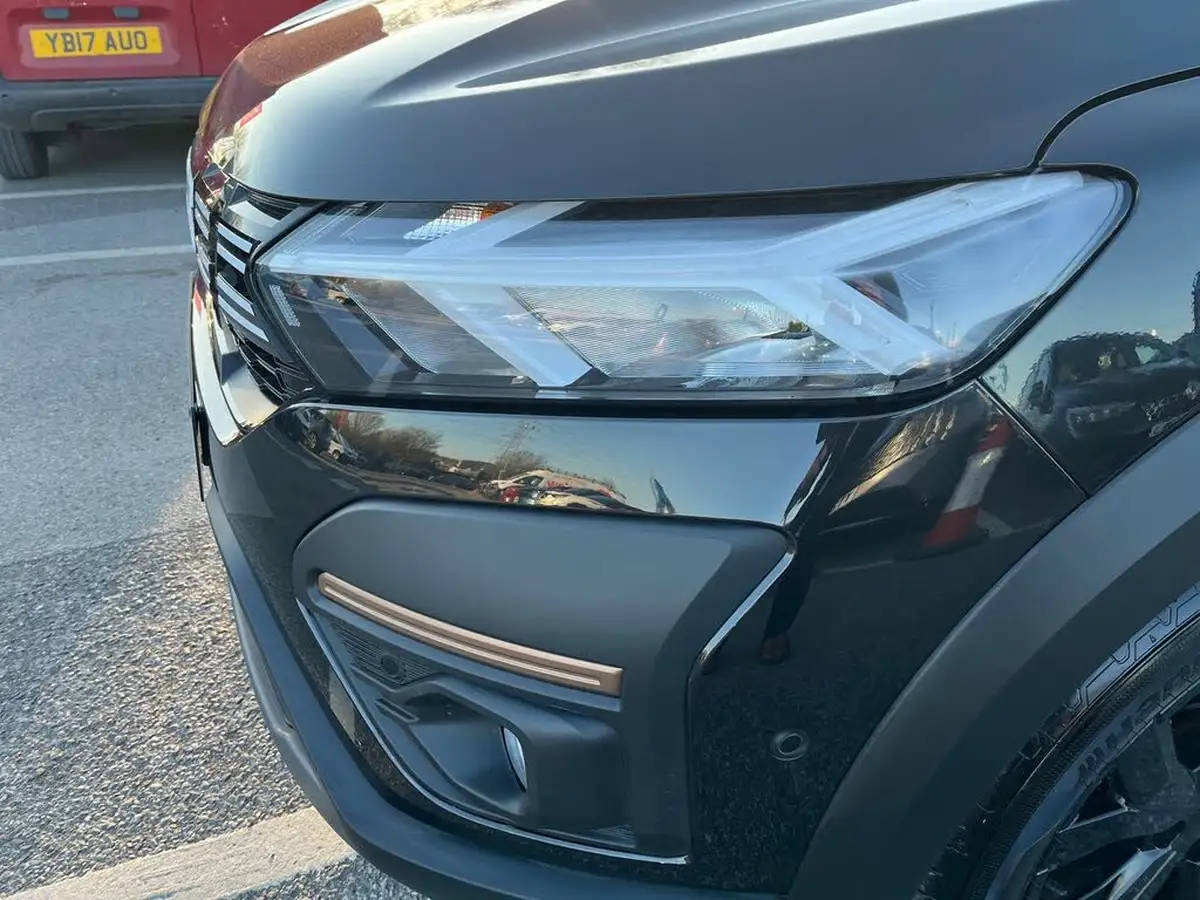 2025-dacia-jogger-16-tce-extreme-big-17