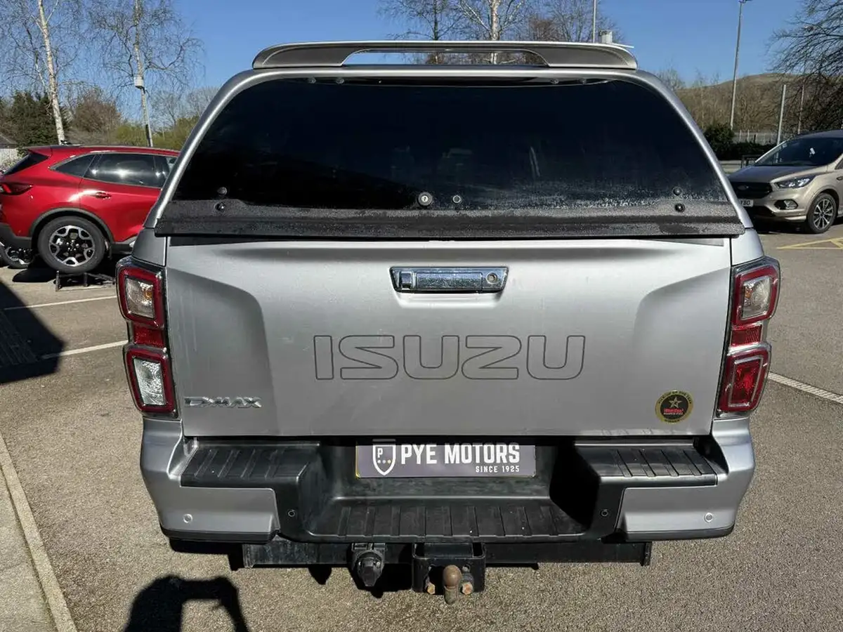 2022-isuzu-d-max-19td-dl40-pickup-big-5