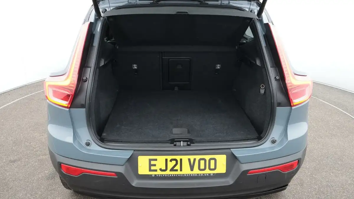 2021-volvo-xc40-15-t3-r-design-161bhp-auto-big-17