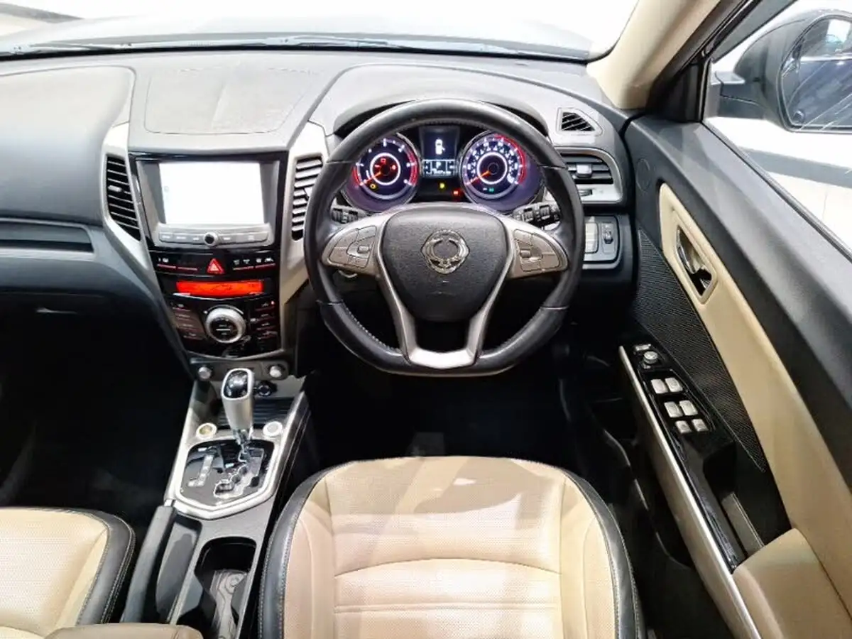 2018-kgm-ssangyong-tivoli-16td-elx-red-styling-packblack-auto-big-6