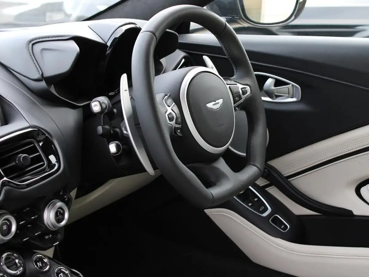 2024-aston-martin-vantage-40-v8-vantage-roadster-auto-big-14